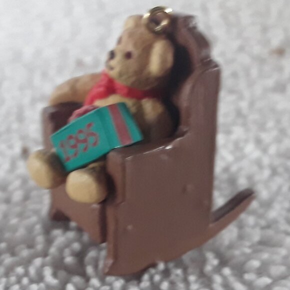 Hallmark Miniature Ornament- Grandpa's Gift, 1995 - Picture 2 of 5